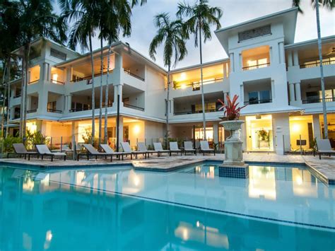 Port douglas budget accommodation  Coconut Grove is a 5-star resort features luxurious self-contained apartments in Port Douglas